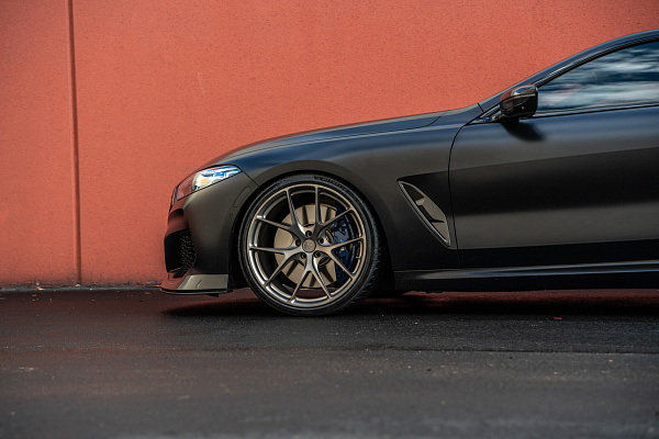 BMW M850i