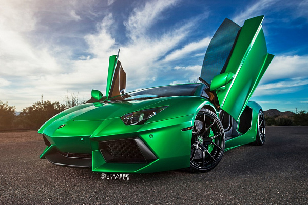 Фото дисков Strasse Wheels SM5R Deep Concave Monoblock Другой цвет на Lamborghini Aventador