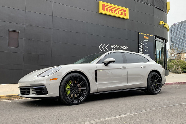 Фото дисков CEC C25 Черный сатин на Porsche Panamera II