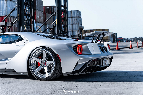 Фото дисков Anrky RS5.3 Глянцевый лак на Ford GT II