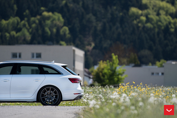 Фото дисков Vossen VFS-1 Сатиновый графит на Audi A/S/RS 4 (B9)