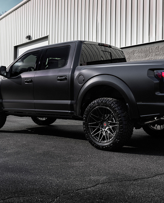 Фото дисков S17-07 Черный сатин на Ford F-150 XIII