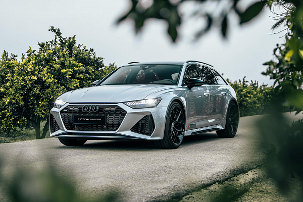 Фото дисков HRE FF10 Черный глянец на Audi A/RS 6 (C8)