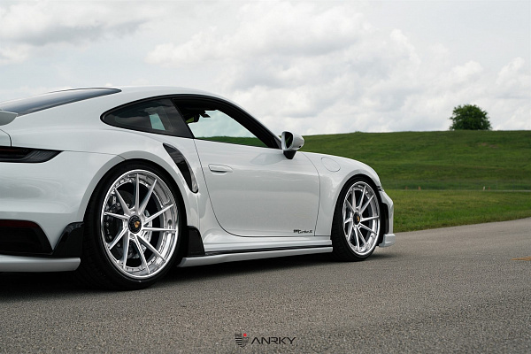 Фото дисков Anrky AN33 Сатиновый лак на Porsche 911 VIII