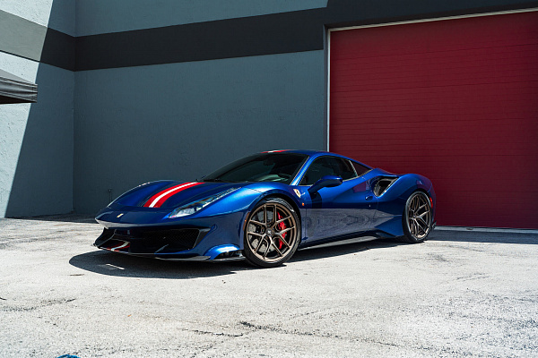 Фото дисков HRE R101 Lightweight Сатиновая бронза на Ferrari 488
