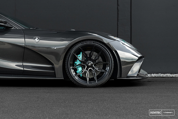 Фото дисков NOVITEC NF11 Черный глянец на Ferrari 812