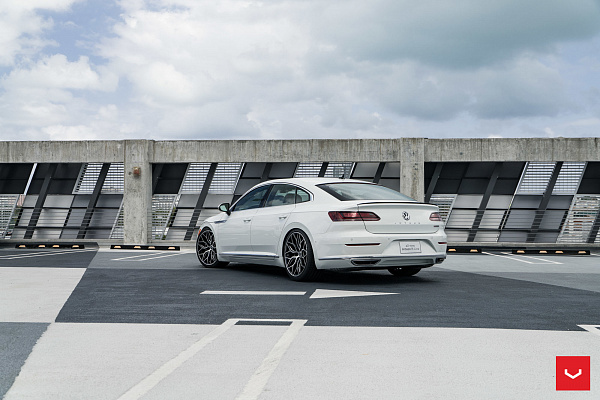 Фото дисков Vossen HF-2 Алмазная проточка на Volkswagen Arteon