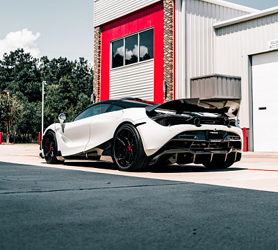 Фото дисков Strasse Wheels SM5R Deep Concave FS на McLaren 720S