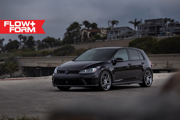 Фото дисков HRE FF11 Серебро на Volkswagen Golf VII