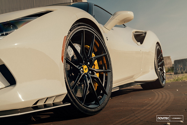 Фото дисков NOVITEC NF8 Черный глянец на Ferrari F8