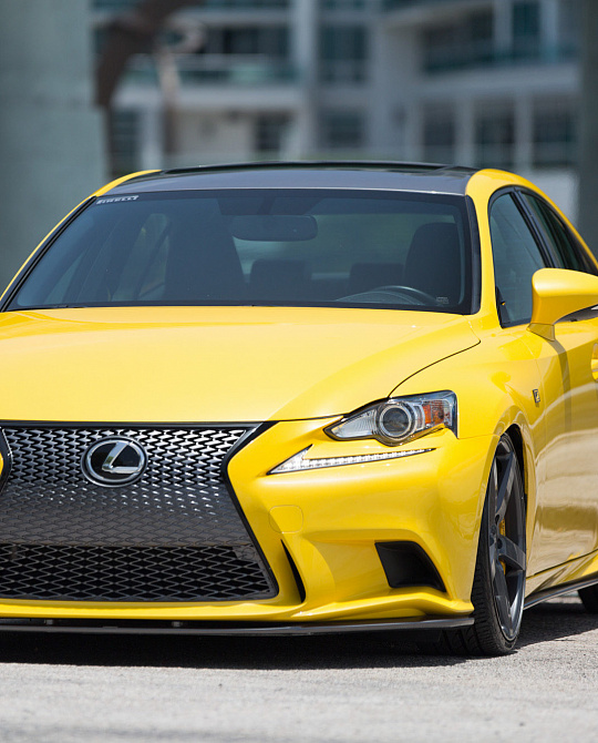 Фото дисков CV3 Глянцевый графит на Lexus IS II