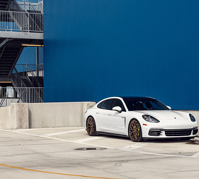 Фото дисков Vossen HF-2 на Porsche Panamera II