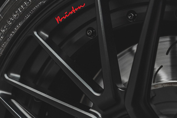 Фото дисков Brixton Forged VL4 Черный сатин на Chevrolet Corvette C7