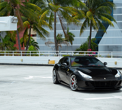 Фото дисков Vossen S21-01 на Ferrari GTC4Lusso