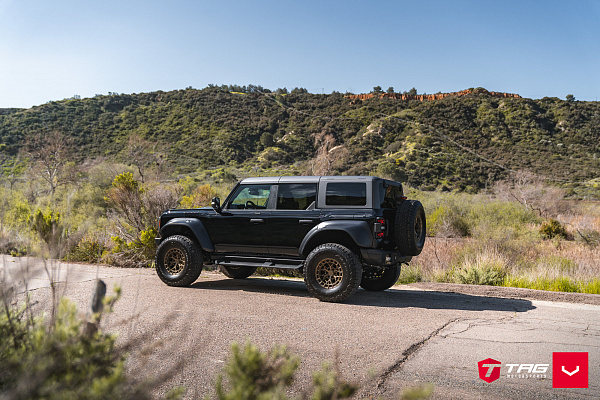 Фото дисков Vossen HFX-1 (6-Lug) Сатиновая бронза на Ford Bronco
