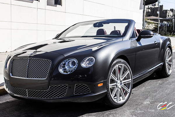 Фото дисков CEC C25 Глянцевый лак на Bentley Continental GT II