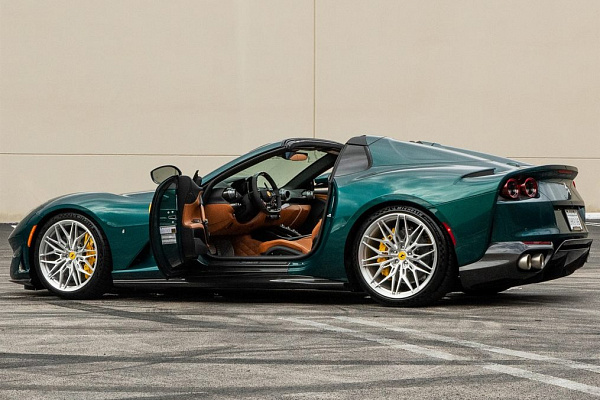 Фото дисков Anrky S1-X1 Глянцевый лак на Ferrari 812
