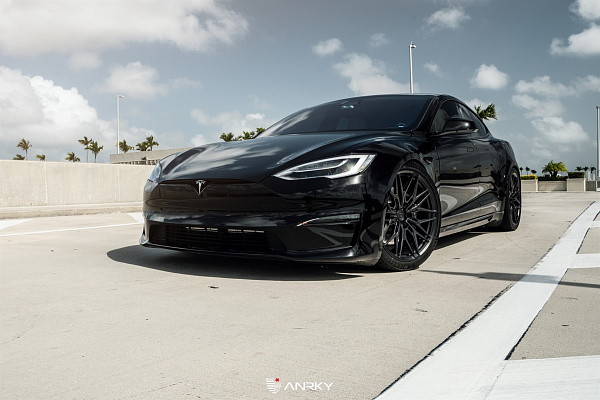 Фото дисков Anrky S1-X1 Черный сатин на Tesla Model S