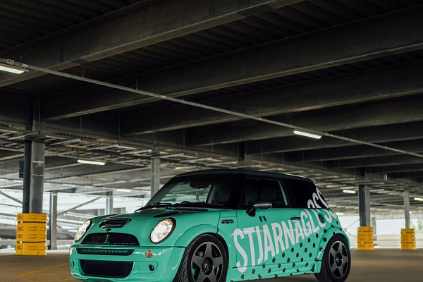 Фото дисков Bola B10 Глянцевый графит на MINI Cooper III