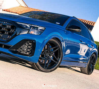 Фото дисков Anrky S1-X3 на Audi Q8