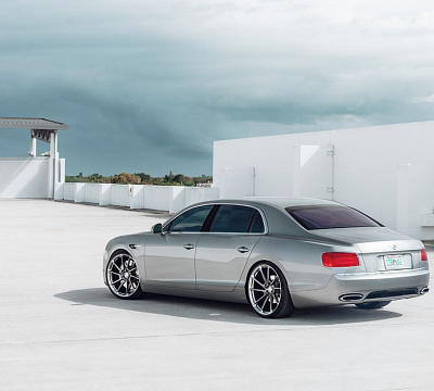 Фото дисков Anrky AN13 на Bentley Flying Spur II