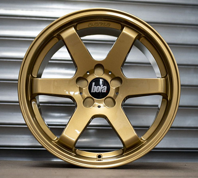 Bola B1