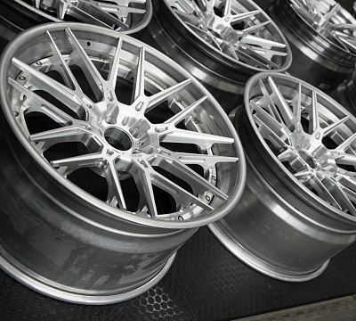ADV.1 ADV8 Track Spec CS