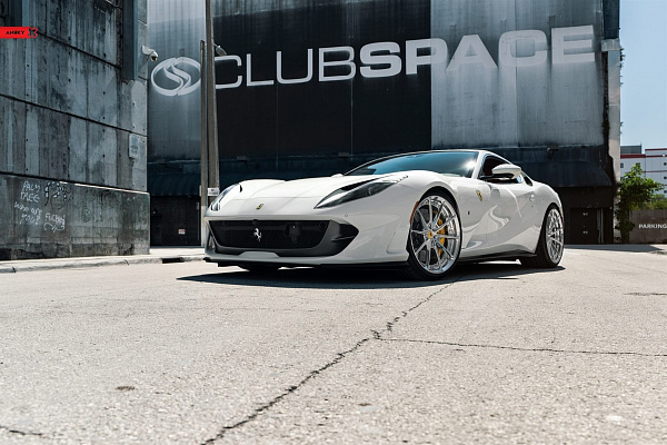 Ferrari 812 Superfast