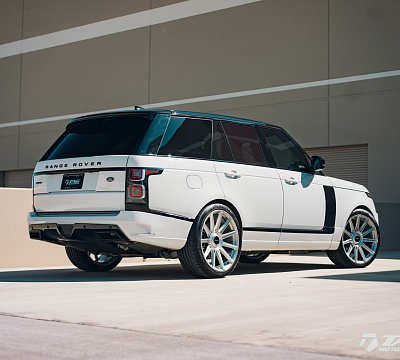 Фото дисков Vossen S17-12 на Land Rover Range Rover IV