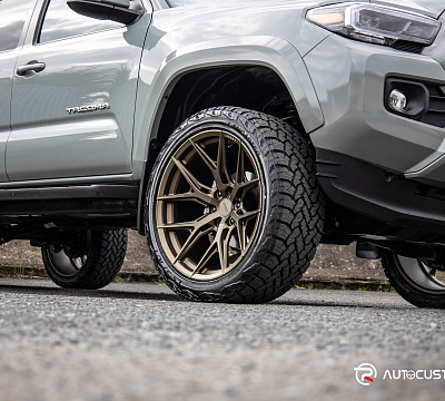 Фото дисков Vossen HF6-4 на Toyota Tacoma III
