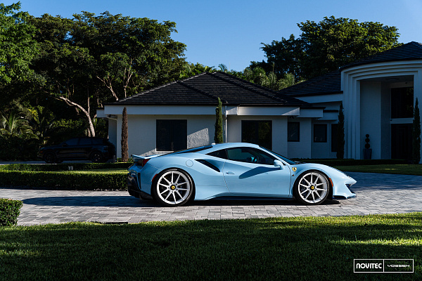 Фото дисков NOVITEC NF10 Белый глянец на Ferrari 488