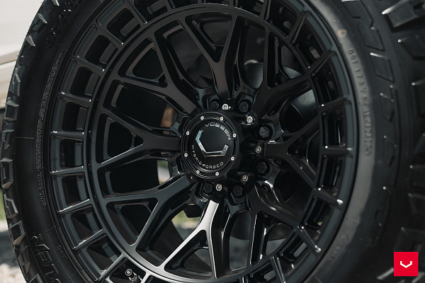 Фото дисков Vossen HFX-1 (8-Lug) Черный сатин на Ram 1500 V