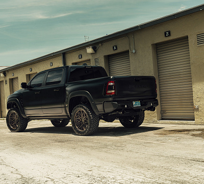 Фото дисков Vossen HF6-5 на Ram 1500 V