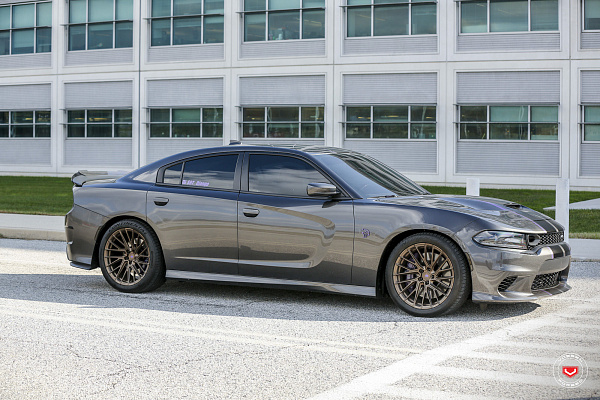 Фото дисков Vossen EVO-6T Сатиновая бронза на Dodge Charger VII