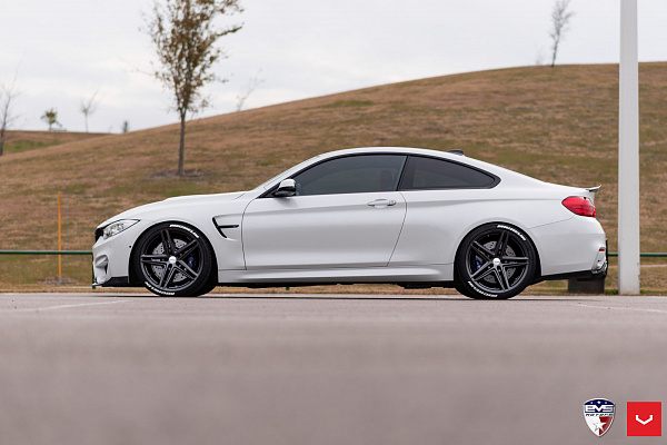 Фото дисков Vossen VFS-5 Глянцевый графит на BMW 4/M4 (F32/F82)