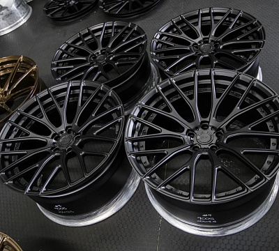 ADV.1 ADV10.0 M.V2 SL