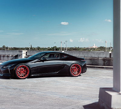Фото дисков Vossen M-X4T на Lexus LC 500