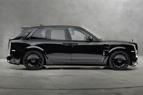 Фото дисков Mansory FD.15 Черный глянец на Rolls-Royce Cullinan
