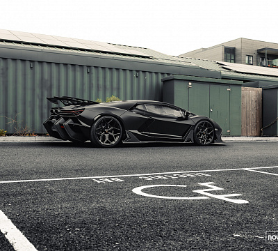 Фото дисков NOVITEC NL4 на Lamborghini Revuelto