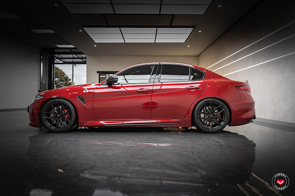 Фото дисков Vossen EVO-4R Черный сатин на Alfa Romeo Giulia II (952)