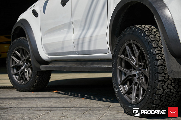 Фото дисков Vossen HF6-4 Сатиновый графит на Ford Ranger T6