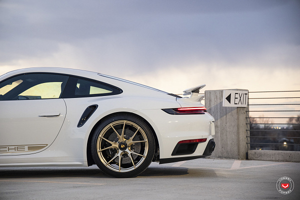 Фото дисков Vossen RS19 Глянцевое золото на Porsche 911 VIII