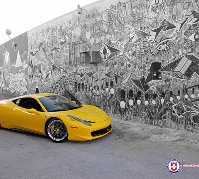 Фото дисков HRE S104 на Ferrari 458
