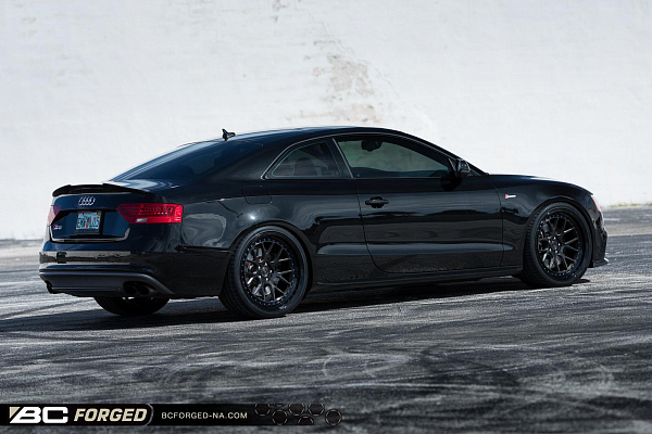 Фото дисков BC Forged LE72 // MLE72 Глянцевый темный лак на Audi A/S/RS 5 (8T)