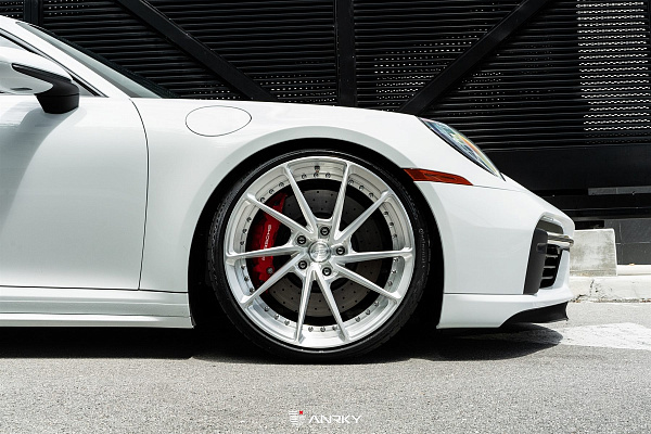 Фото дисков Anrky AN23 Глянцевый лак на Porsche 911 VIII