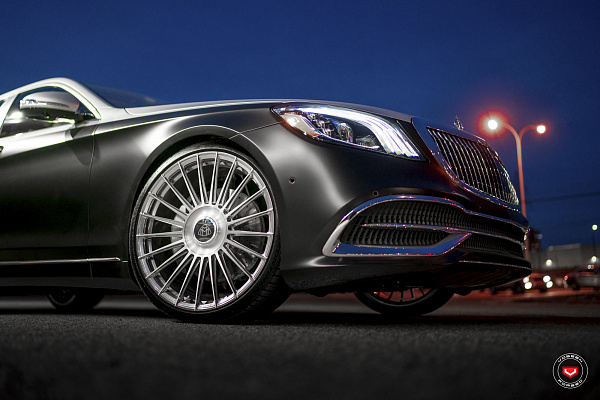 Фото дисков Vossen S17-13 Глянцевый лак на Mercedes-Benz S-Class (W222, C217)