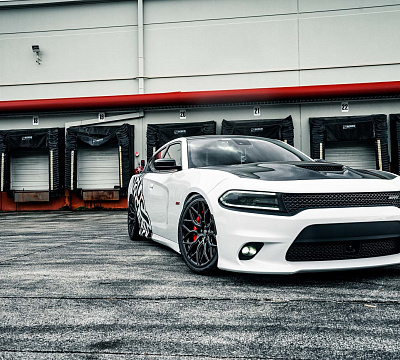 Фото дисков Vossen HF-2 на Dodge Charger VII