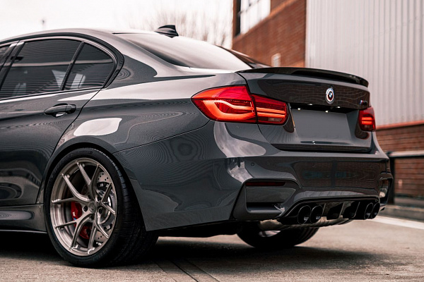 Фото дисков Bola FP2 Глянцевый тонированный лак на BMW 3/M3 (F3x/F80)
