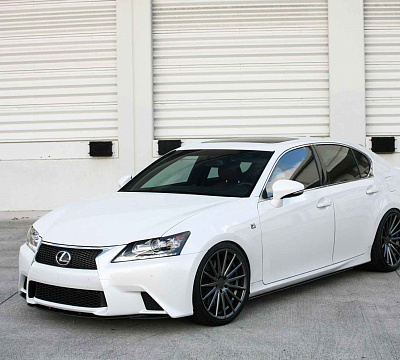 Фото дисков Vossen VFS-2 на Lexus GS IV
