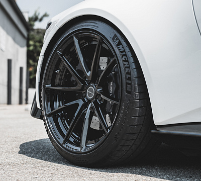 Фото дисков Brixton Forged WR3.2 на Aston Martin Vantage 4